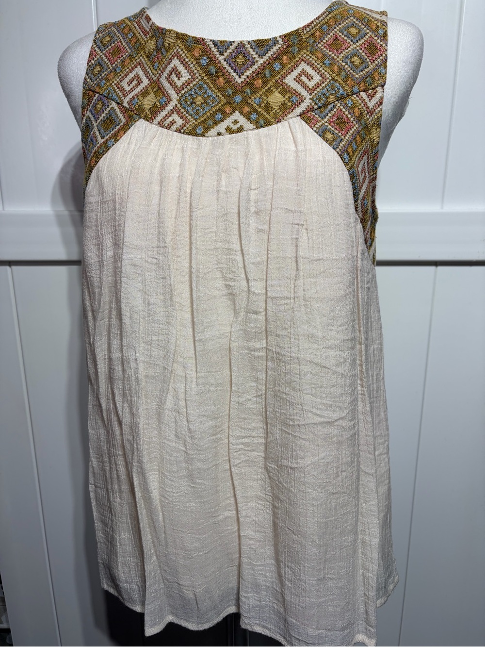 Doe & Rae cream/green/blue embroidered sleeveless top